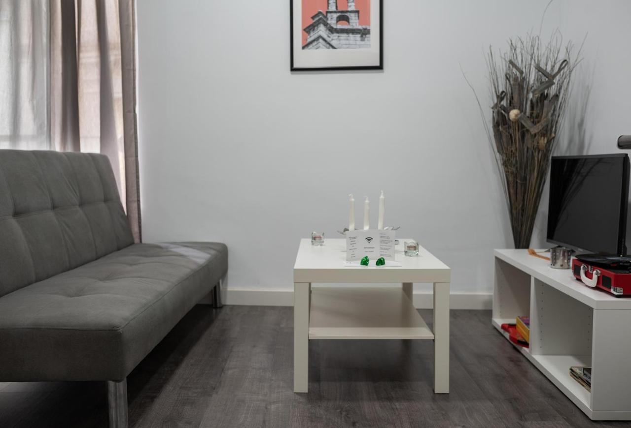 Apartamentos Turisticos Domus Seleqtia Plaza Mayor Caces Dış mekan fotoğraf